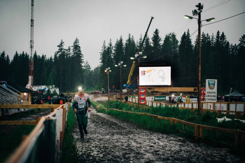 Jukolan viesti changeover area early in the morning